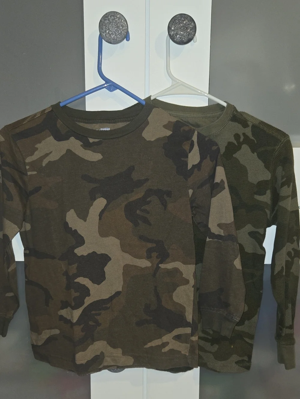Old Navy Kids' Olive & Brown Camo Long-Sleeve Tee And Thermal Camo Long Sleeve